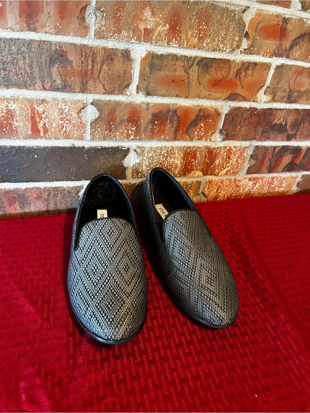 Steve Madden Men's Black and Gray Geometric Slip-On Loafers Size:8.5M
